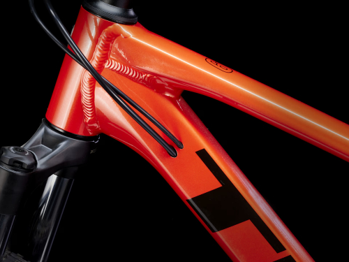 TREK Marlin 6 Gen 3 vel. M Lava